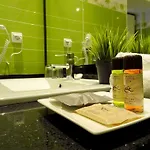 ノヴァ ゲストハウス 4*