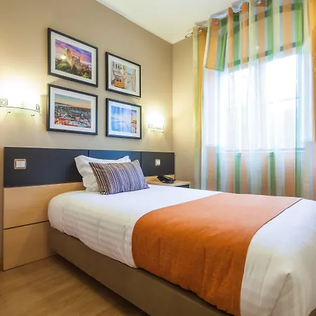 Nova 4* Lisbon