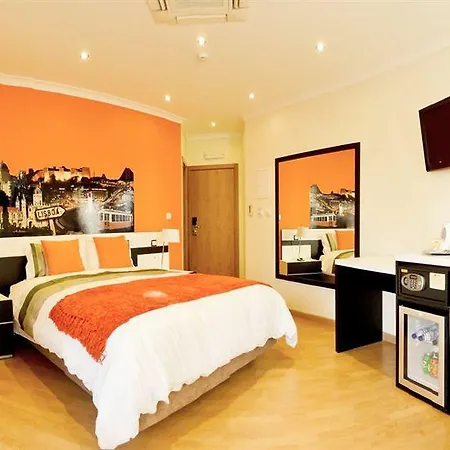 Nova 4* Lisbon
