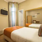 ノヴァ ゲストハウス 4*
